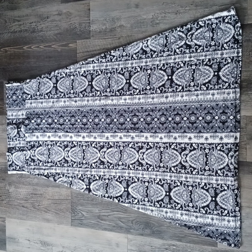 High rise skirt